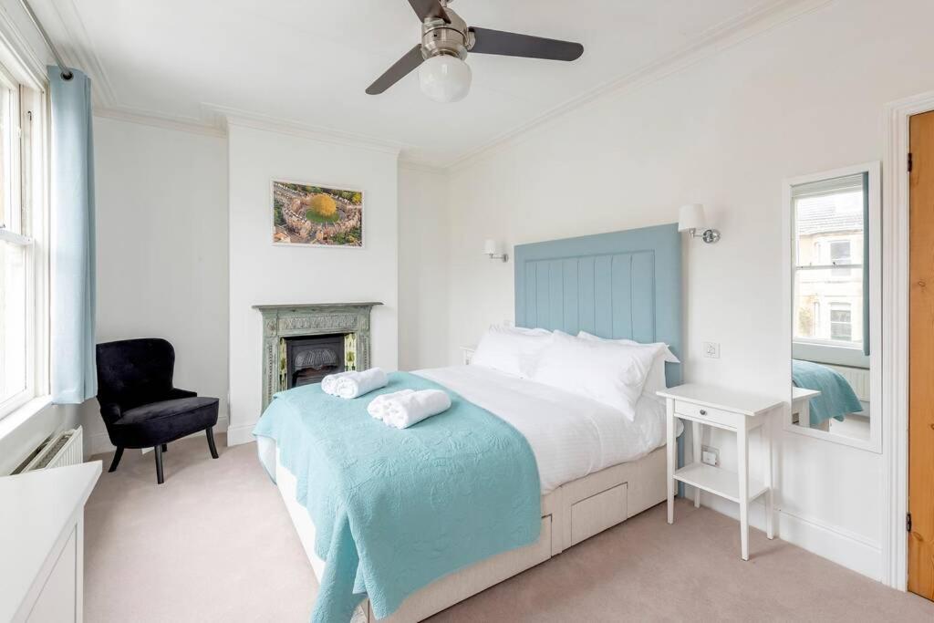 Spacious House - 2 Double Rooms - Street Parking - Garden Μπαθ Εξωτερικό φωτογραφία